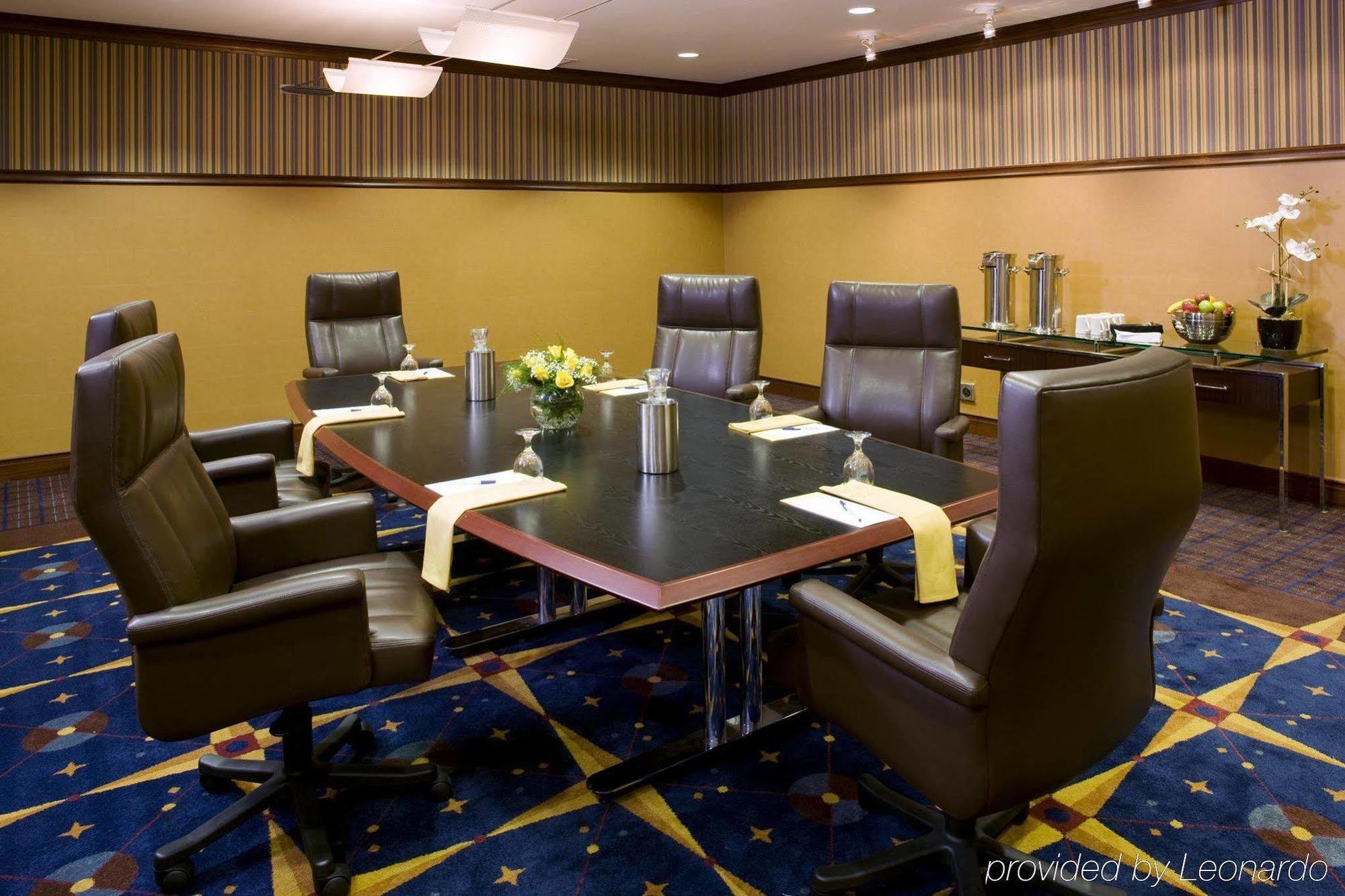 Sheraton Cleveland Airport Hotel Zewnętrze zdjęcie