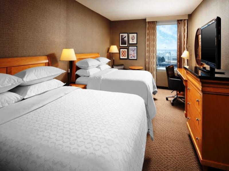 Sheraton Cleveland Airport Hotel Zewnętrze zdjęcie