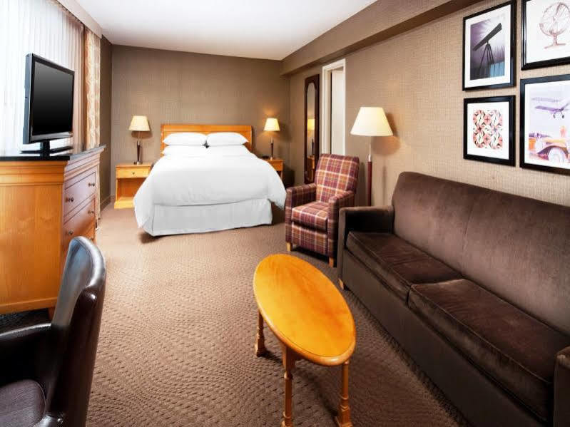Sheraton Cleveland Airport Hotel Zewnętrze zdjęcie