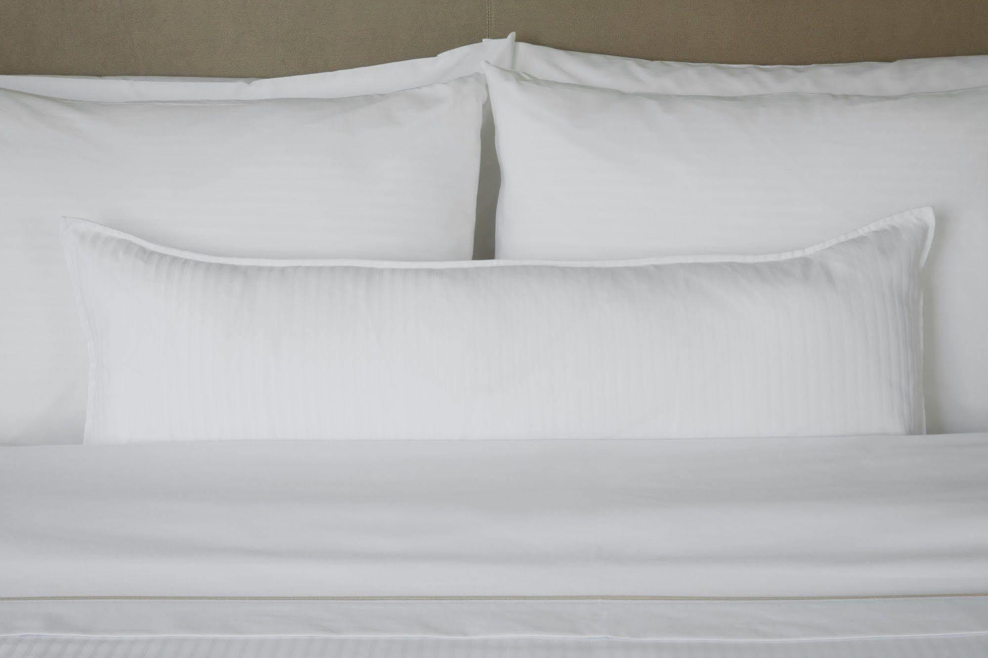 Sheraton Cleveland Airport Hotel Zewnętrze zdjęcie