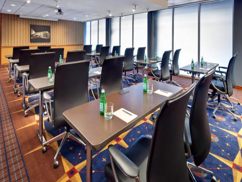 Sheraton Cleveland Airport Hotel Zewnętrze zdjęcie