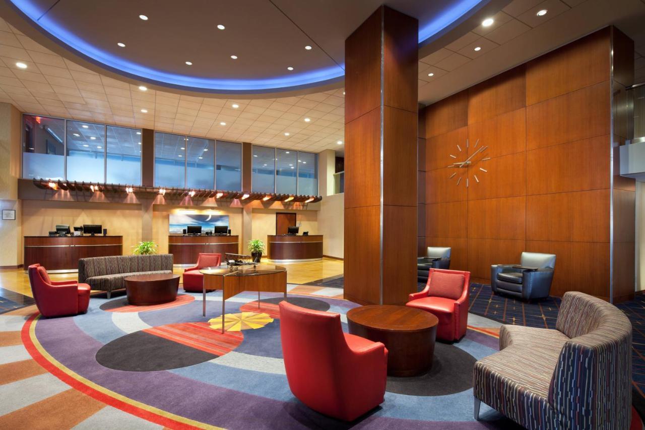 Sheraton Cleveland Airport Hotel Zewnętrze zdjęcie