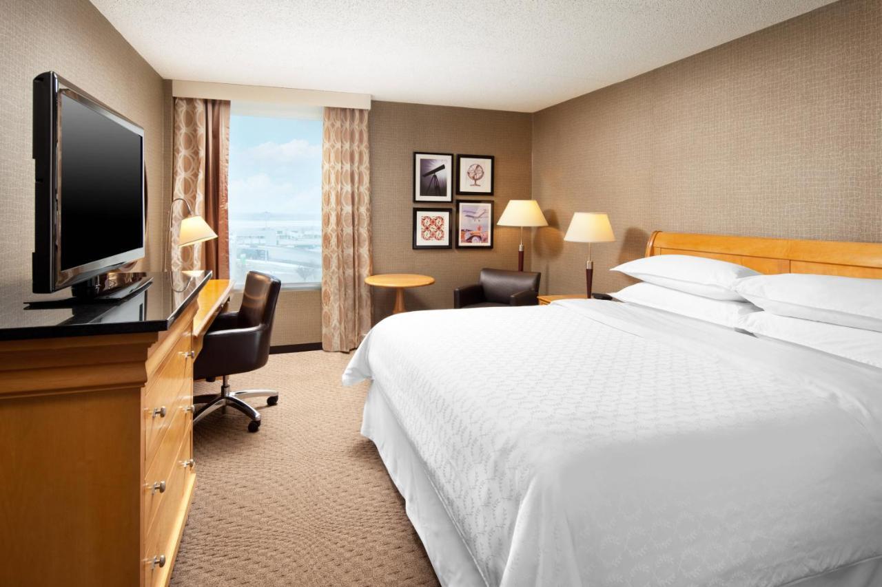 Sheraton Cleveland Airport Hotel Zewnętrze zdjęcie