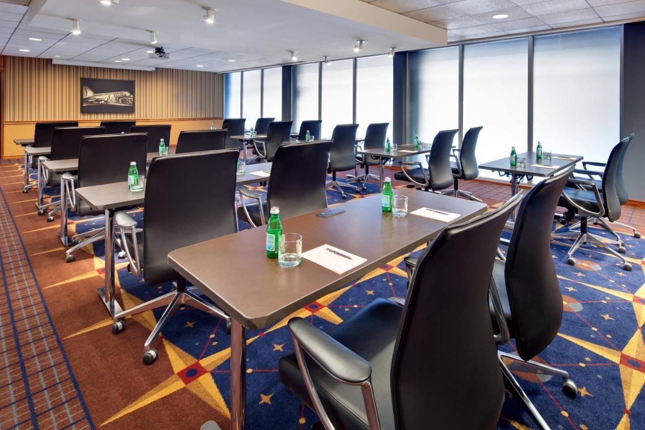 Sheraton Cleveland Airport Hotel Zewnętrze zdjęcie